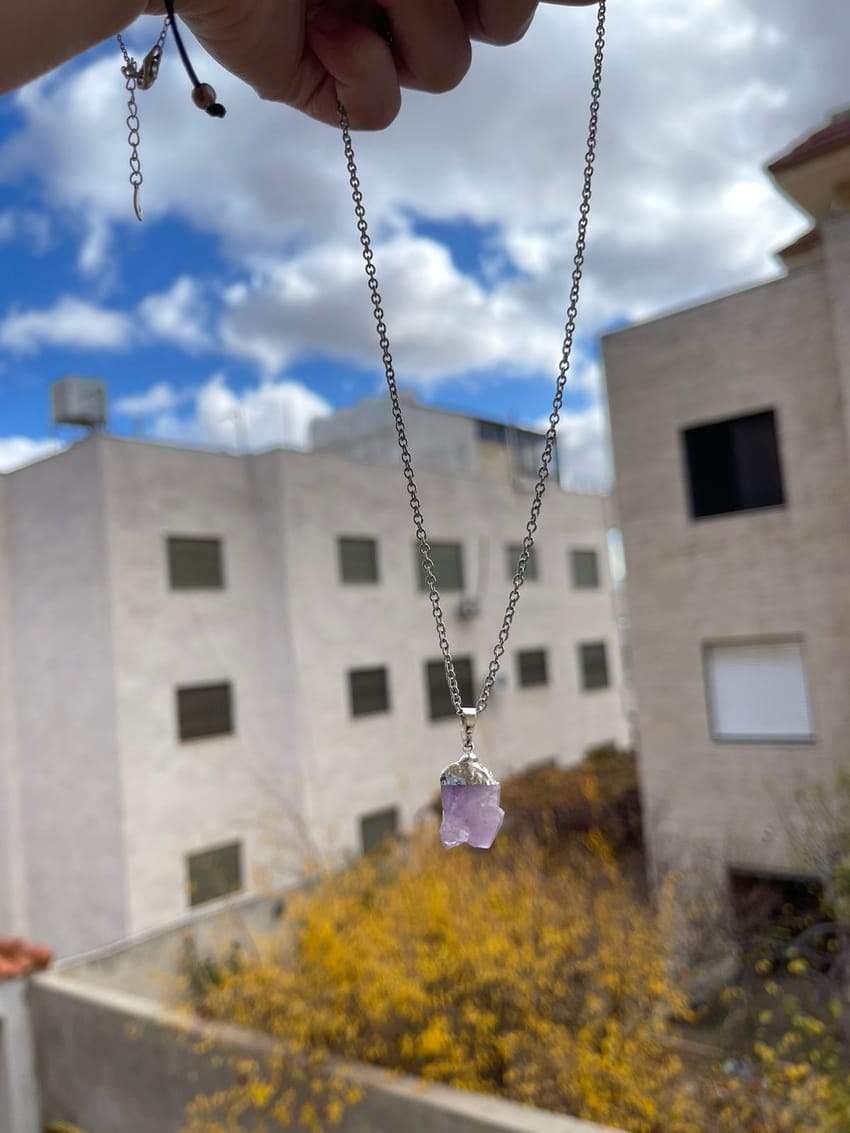 purple crystel necklace