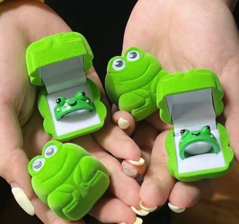 Frog Ring