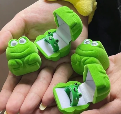 Frog Ring