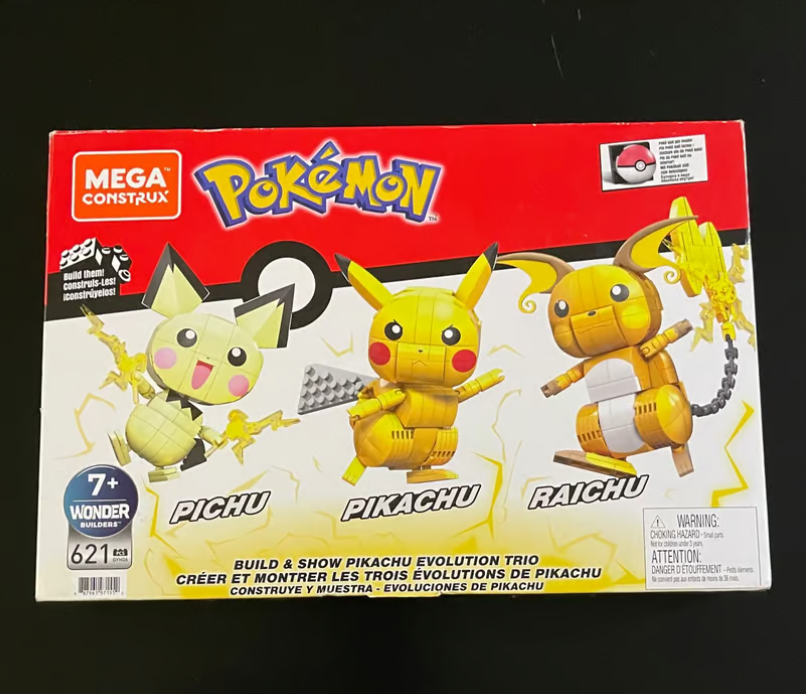 Pokémon build and show evolution trio