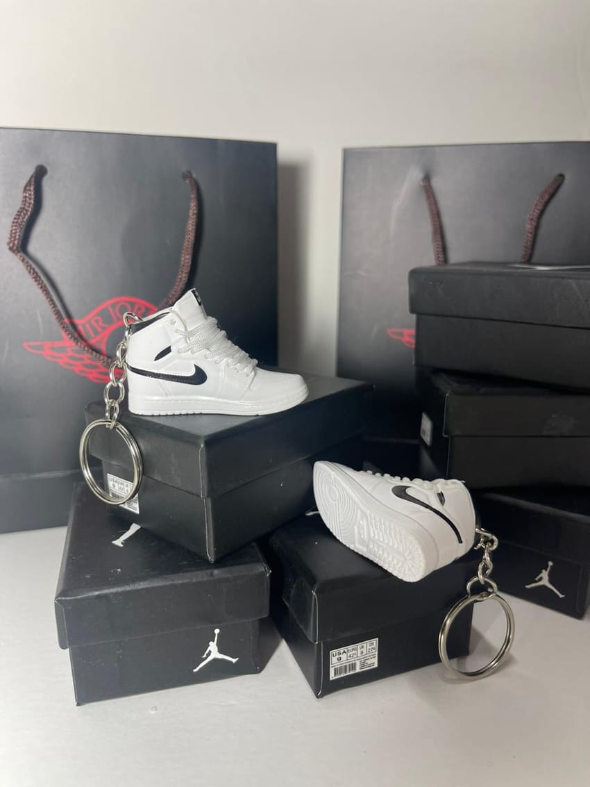 white/Black Jordans mini shoe keychain