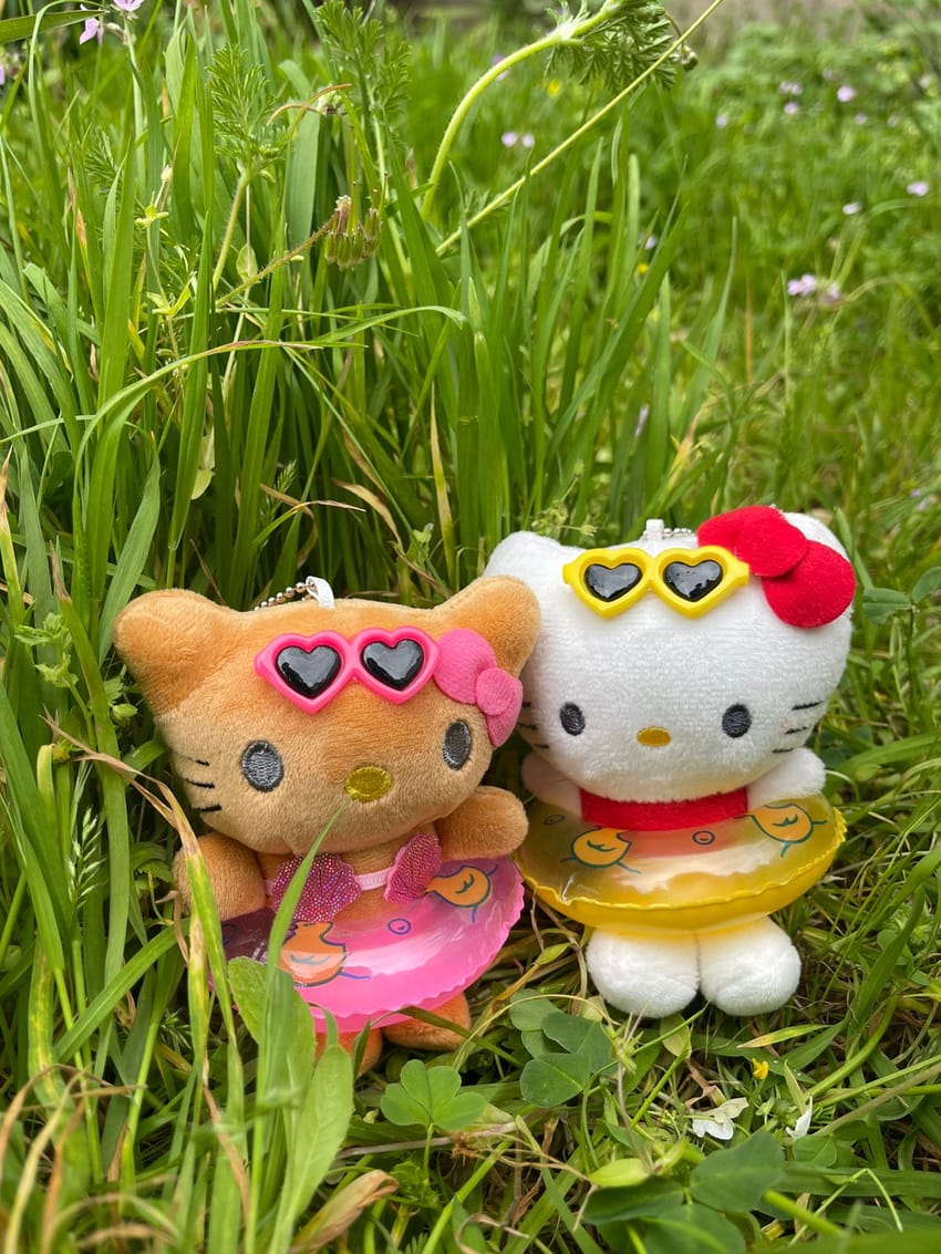 hello kitty plush keychain